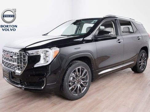 Used 2024 GMC Terrain Denali w/ Black Diamond Edition image 1