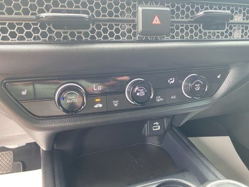 Used 2024 Honda HR-V Sport image 27