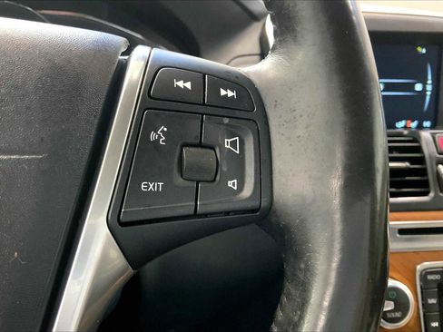 Used 2017 Volvo XC60 T5 Inscription w/ Preferred Option Package image 24