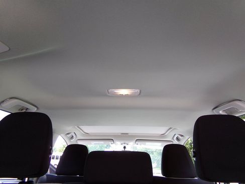 Used 2016 Toyota RAV4 XLE FWD image 21