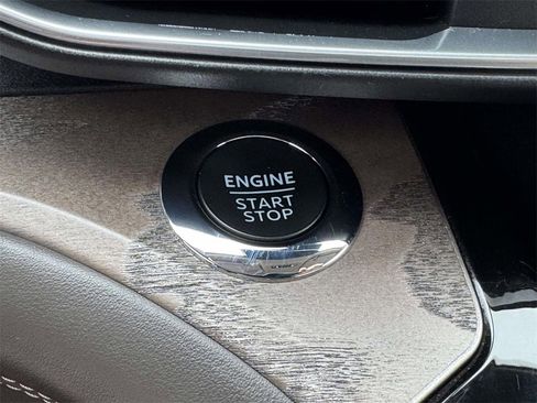 Used 2022 Ford Explorer Platinum w/ Equipment Group 601A image 8