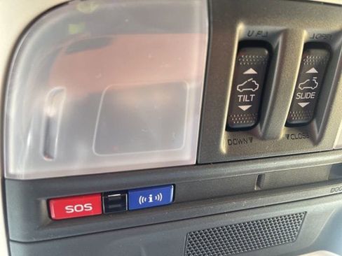 New 2026 Subaru Crosstrek 2.5i Limited image 32