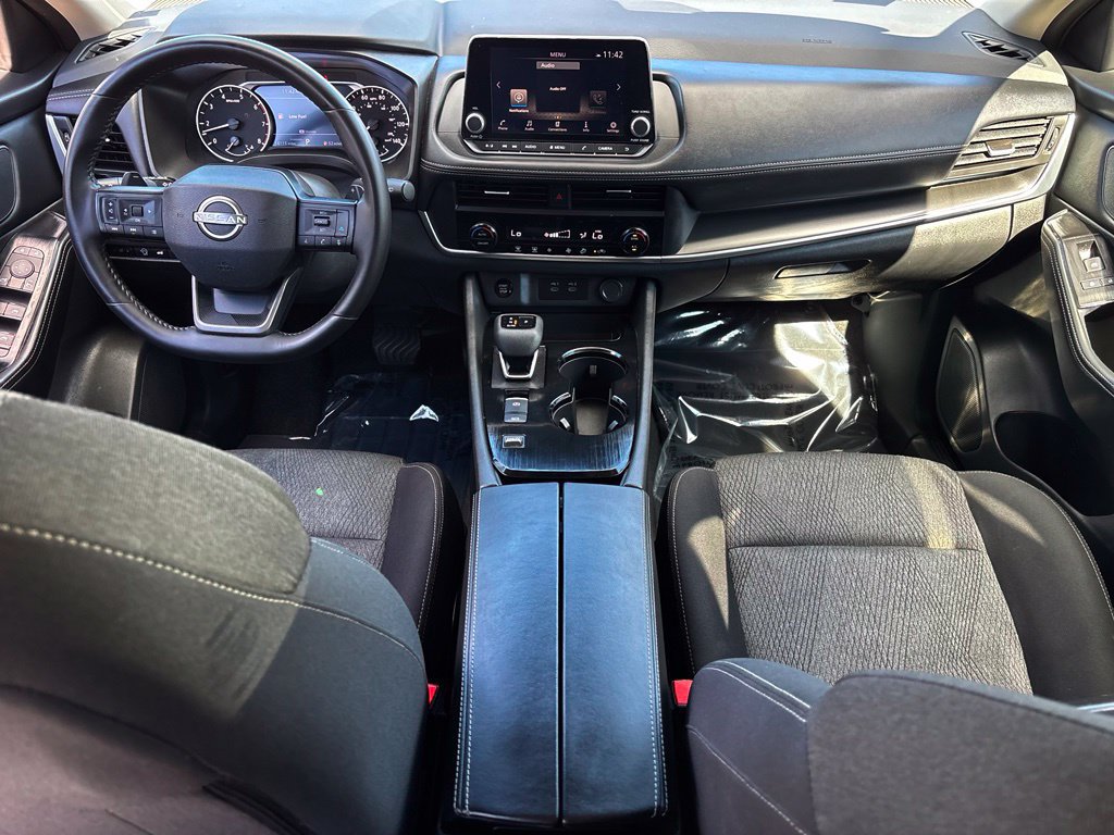 Certified 2026 Nissan Rogue SV FWD image 26