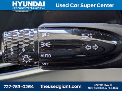 Certified 2025 Hyundai Elantra SEL FWD image 30