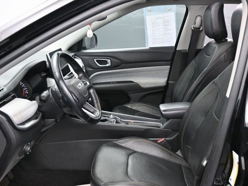 Used 2022 Jeep Compass Latitude w/ Sun and Sound Group image 16