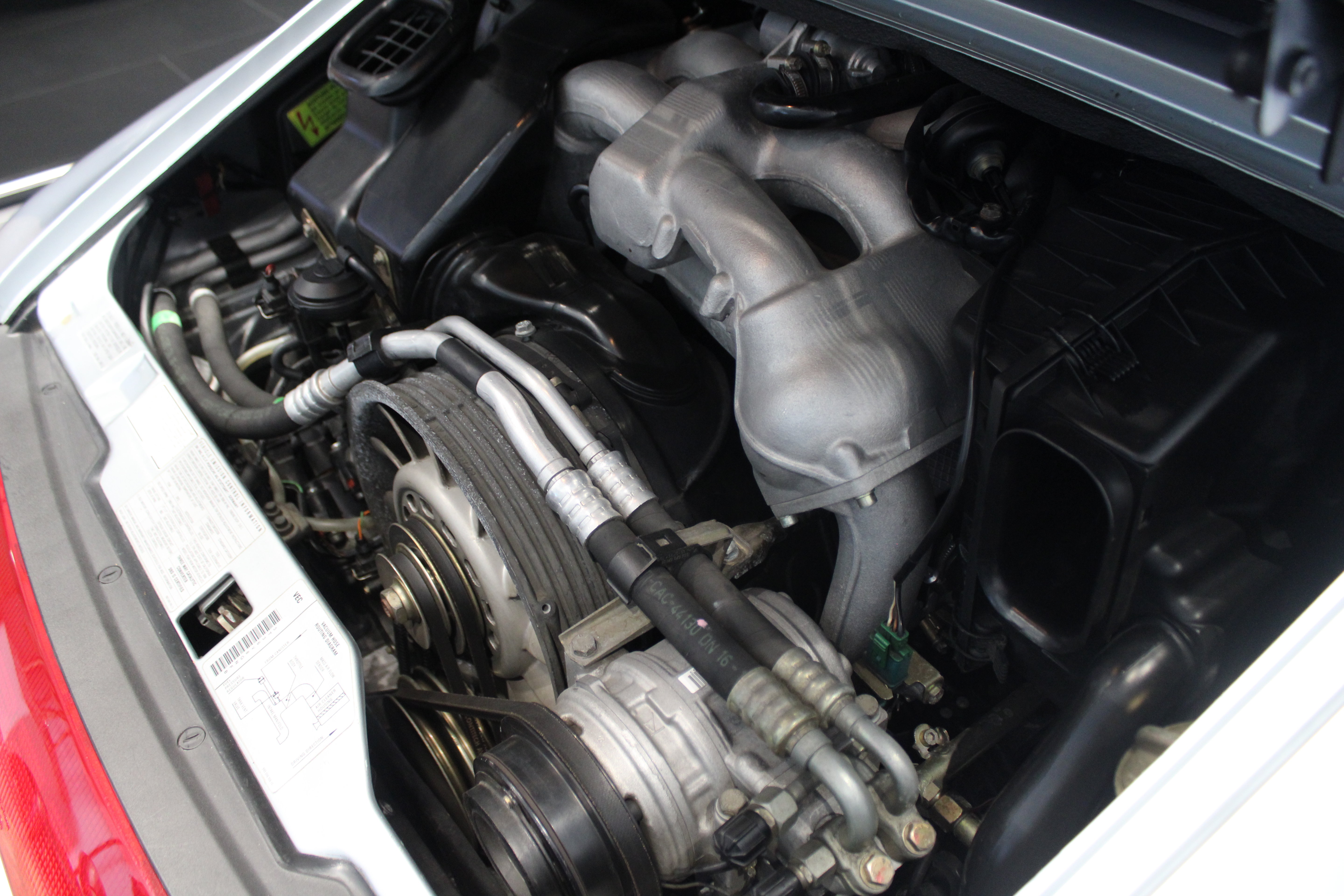 Used 1996 Porsche 911 Carrera RWD image 70