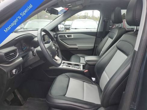 Certified 2023 Ford Explorer XLT w/ Equipment Group 202A AWD/4WD image 13