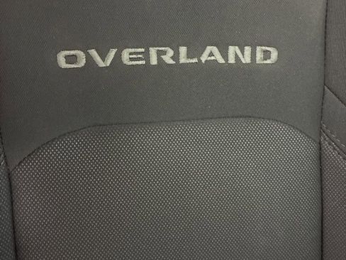 Used 2023 Jeep Gladiator Overland image 27