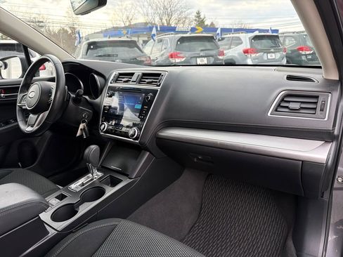Used 2019 Subaru Outback 2.5i Premium image 39