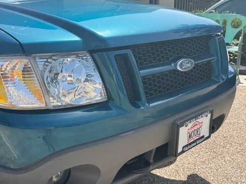 Used 2001 Ford Explorer Sport RWD image 2