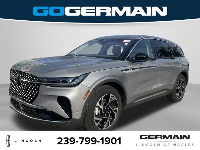 Used 2024 Lincoln Nautilus Premier AWD/4WD image 1