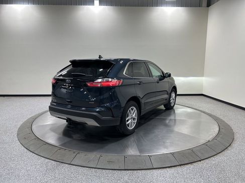 Certified 2024 Ford Edge SEL w/ Convenience Package AWD/4WD image 7