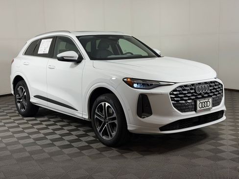 Used 2025 Audi Q5 Premium w/ Convenience Package AWD/4WD image 6