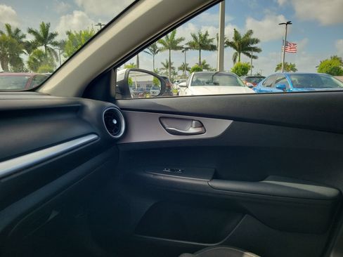 Used 2023 Kia Forte LXS FWD image 30