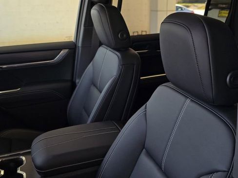 New 2026 GMC Acadia Elevation w/ Elevation Premium Package image 11