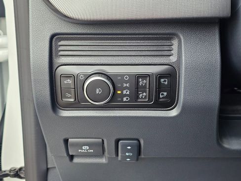 New 2026 Ford F250 Platinum AWD/4WD image 26