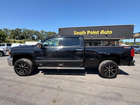 Used 2015 Chevrolet Silverado 2500 LTZ w/ LTZ Plus Package AWD/4WD image 8
