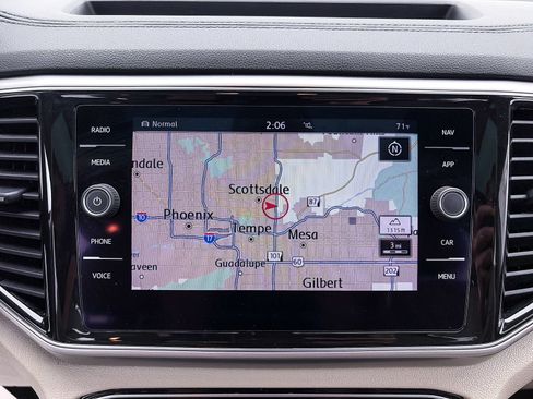 Used 2019 Volkswagen Atlas SEL image 4