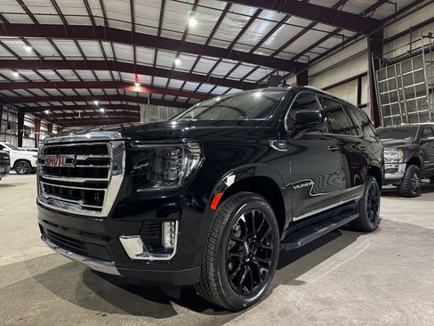 Used 2023 GMC Yukon SLT image 8
