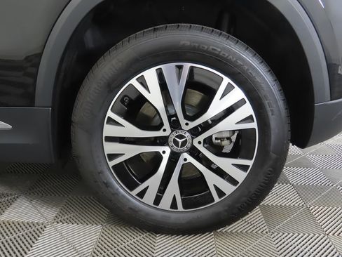 Certified 2025 Mercedes-Benz GLA 250 image 29