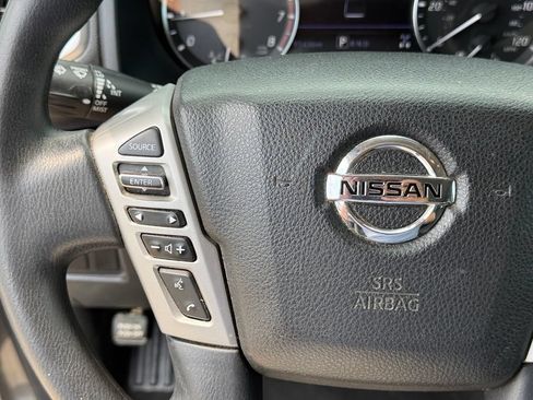 Used 2020 Nissan Titan SV AWD/4WD image 15