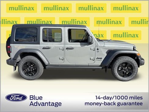 Used 2022 Jeep Wrangler Unlimited Sport image 2