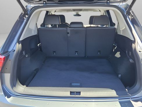 Certified 2024 Volkswagen Tiguan SE AWD/4WD image 25