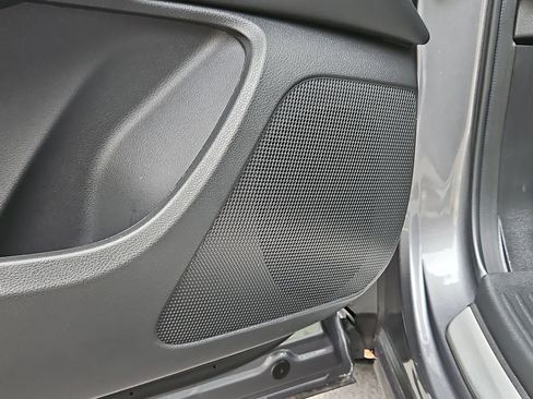 Used 2022 INFINITI QX50 Luxe w/ Appearance Package image 17