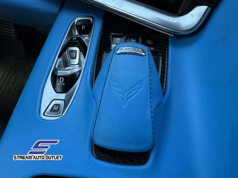 Used 2021 Chevrolet Corvette Stingray Premium Conv w/ Z51 Performance Package image 30