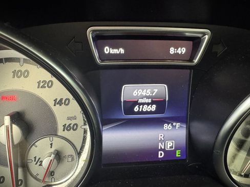 Used 2015 Mercedes-Benz GLA 250 4MATIC image 4