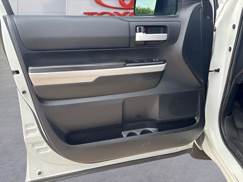 Used 2020 Toyota Tundra SR5 w/ SR5 Upgrade Package image 13