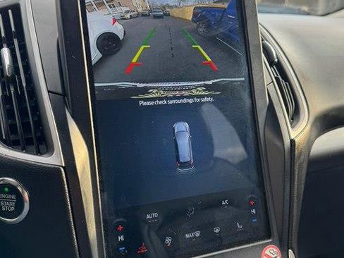 Used 2023 Ford Edge SEL image 18