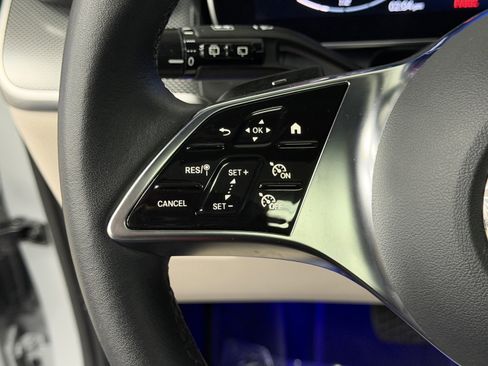 Certified 2025 Mercedes-Benz GLC 300 image 30