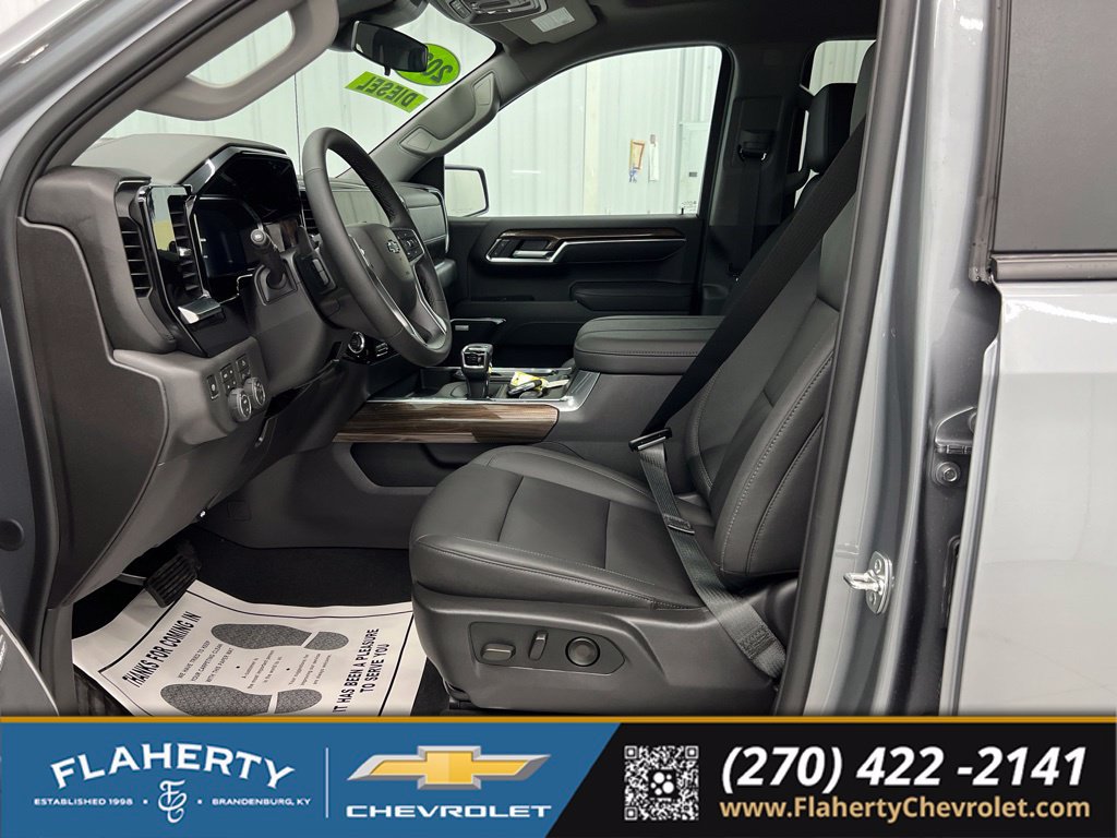 New 2026 Chevrolet Silverado 1500 RST AWD/4WD image 9