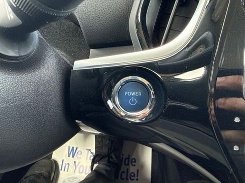 Certified 2020 Toyota Prius Prime Limited FWD image 25