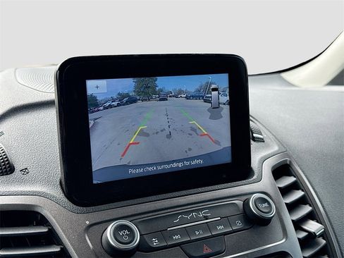 Used 2023 Ford Transit Connect XLT image 13