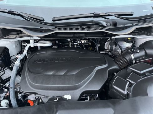 Used 2024 Honda Odyssey EX-L image 12