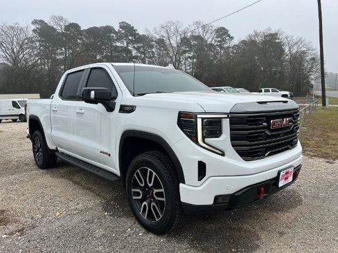 Used 2023 GMC Sierra 1500 AT4 w/ AT4 Premium Package image 2