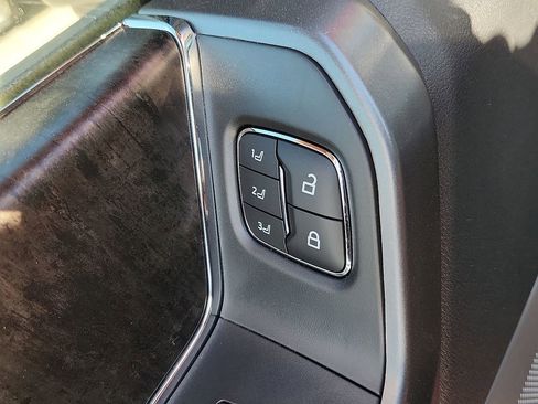 New 2025 Ford F250 Lariat w/ Lariat Ultimate Package AWD/4WD image 18