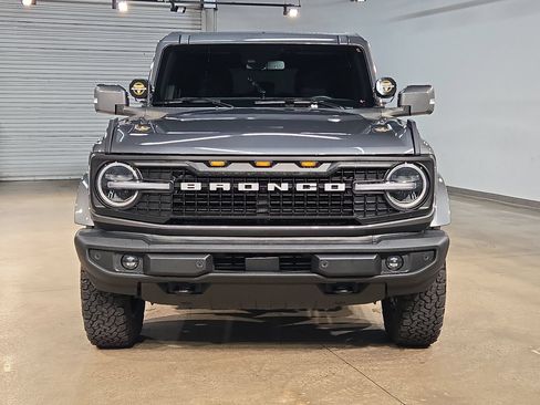 Used 2024 Ford Bronco Outer Banks AWD/4WD image 2