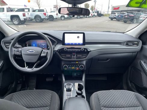 Used 2023 Ford Escape Active image 17