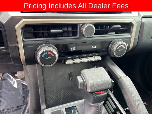 Used 2026 Toyota Tacoma TRD Off-Road AWD/4WD image 11