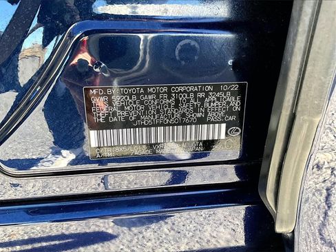 Used 2022 Lexus LS 500 w/ Interior Upgrade Package image 26