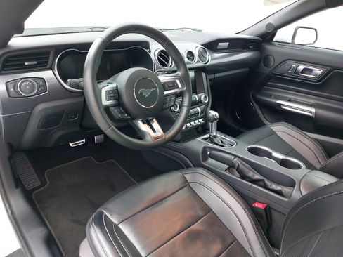 Used 2019 Ford Mustang GT Premium w/ GT Performance Package RWD image 4