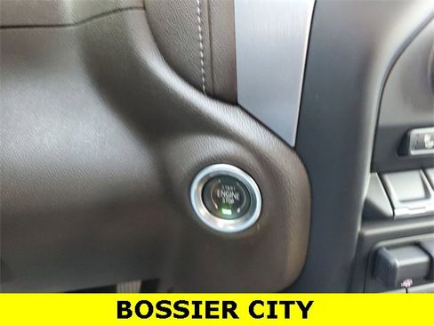 Certified 2020 GMC Sierra 1500 SLT w/ SLT Premium Package image 17