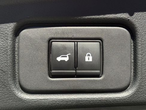 Used 2023 Nissan Pathfinder Platinum w/ Lighting Package (N93) image 10