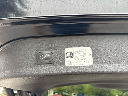 Used 2017 Ford Escape Titanium w/ Equipment Group 301A FWD image 26