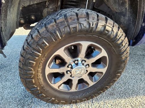 Used 2016 RAM 3500 Laramie w/ Convenience Group AWD/4WD image 10