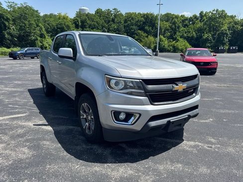Used 2020 Chevrolet Colorado Z71 AWD/4WD image 3