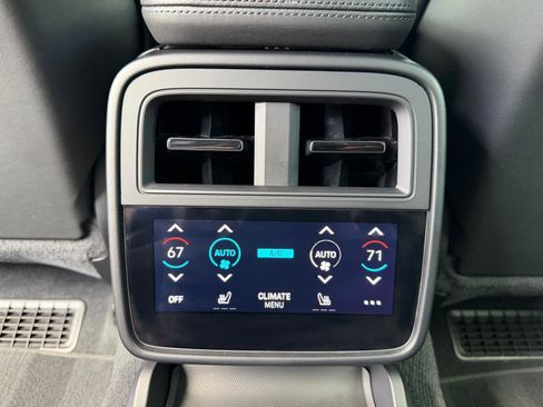 Used 2020 Porsche Taycan Turbo S image 66